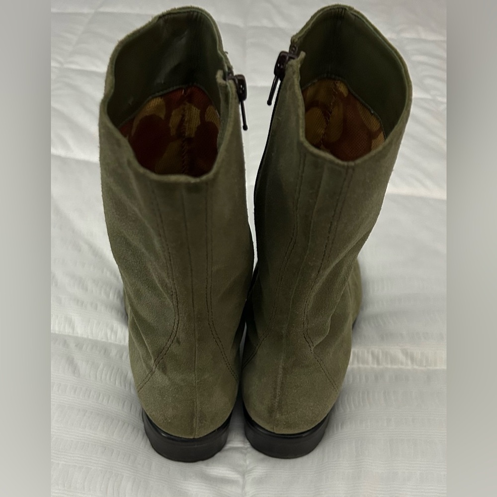 Unisa “Mantle” Mid-calf olive green suede lined bootie•Size 7.5B•1” Rubber sole - Picture 5 of 10